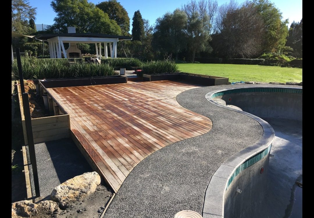 New build pool and deck construcution by Deluxe Homes.